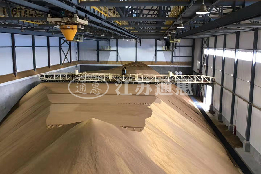 機(jī)械化房式倉(cāng)刮平機(jī)